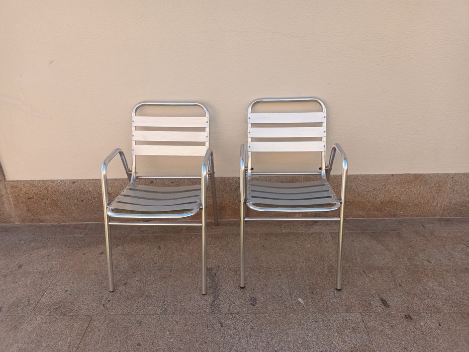 2 Cadeiras de Esplanada em Inox