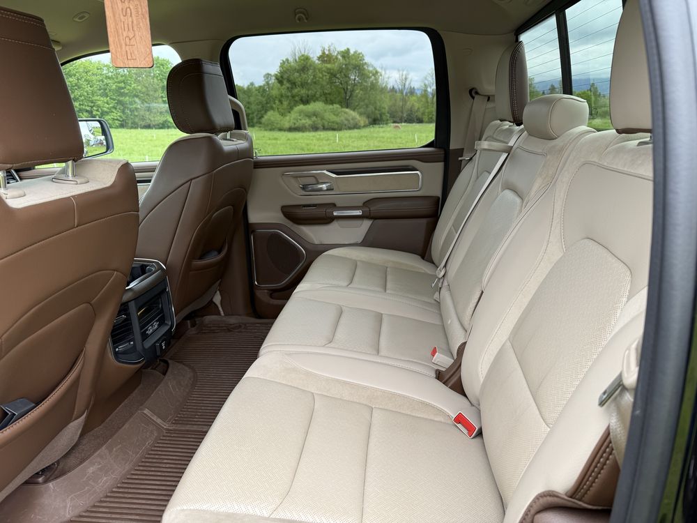 Ram 1500 LARAMIE 4x4 2021r.