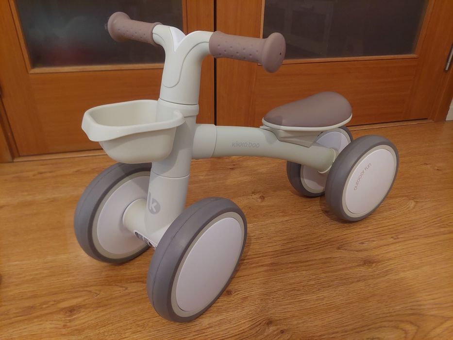 Triciclo / Bicicleta sem pedais KikkaBoo