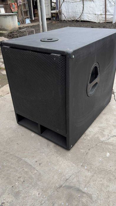 Потужні естрадні сабвуфери 800 Вт – глибокий і щільний бас! Саморобні.