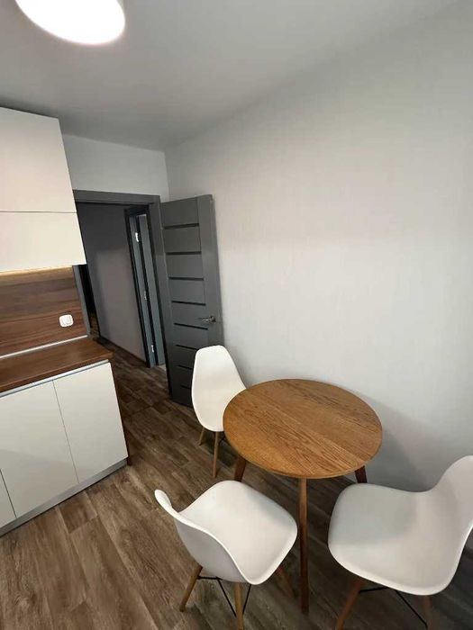 Продам стильную 2-ком квартиру Тополь-3 Паникахи Запорожское шоссе