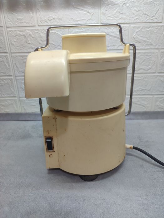 Соковыжималка росинка електрична робоча