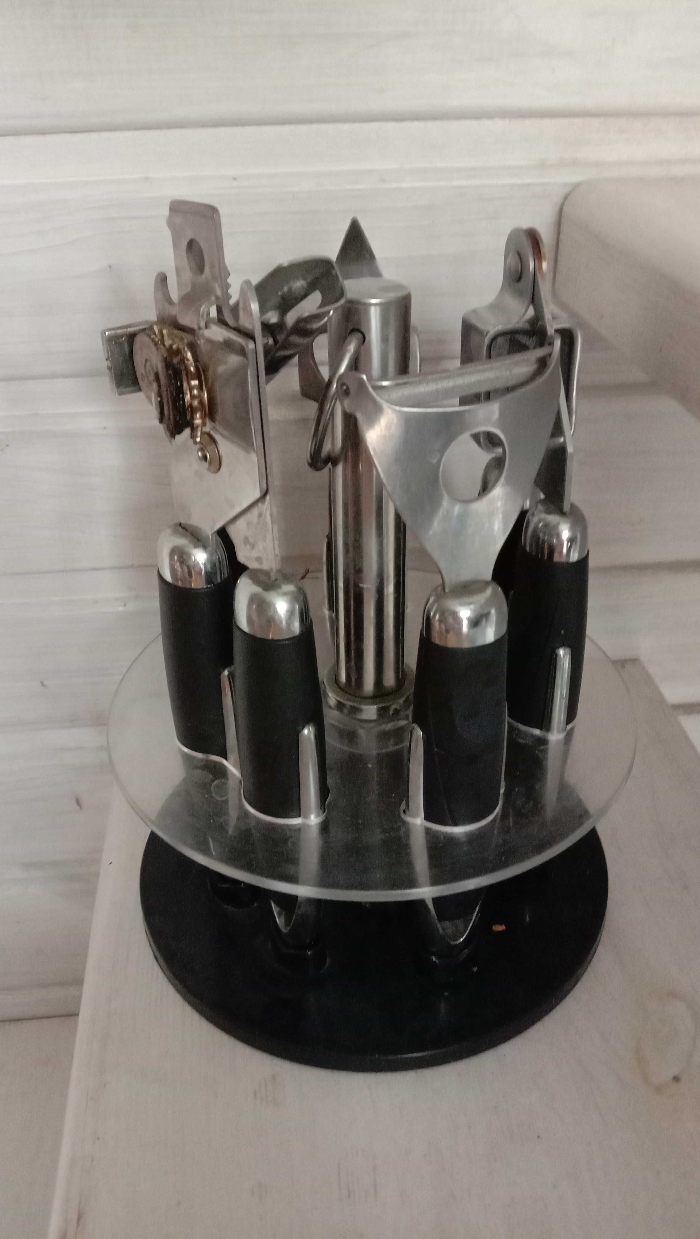 Кухонный набор Bergner.