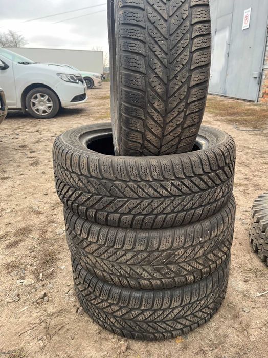 Продам шини Debica Frigo 205/55 R16 91T