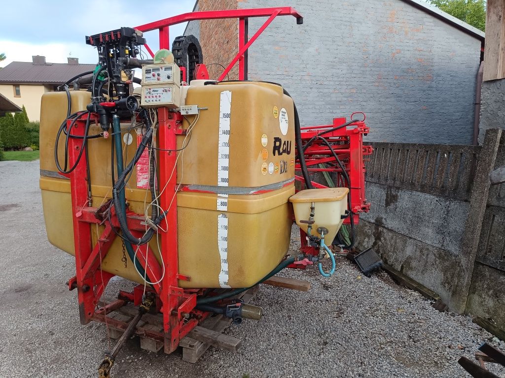 Opryskiwacz RAU D2 1600l 15/18m