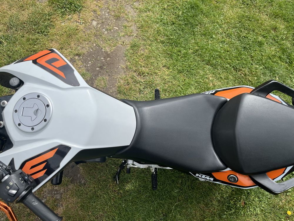 KTM duke 125 2016 рік