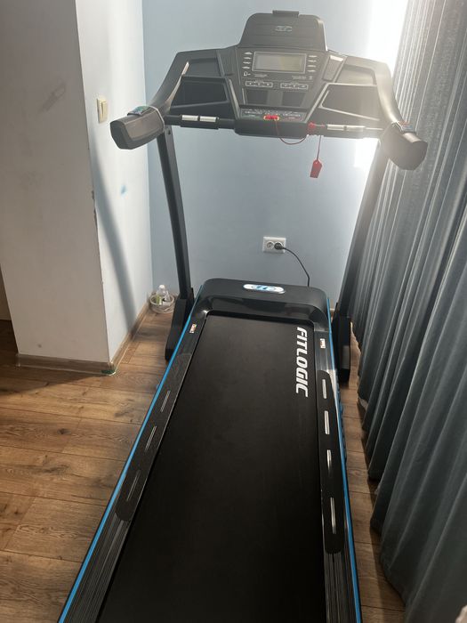 Бігова доріжка FitLogic T26C