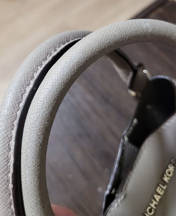 Кожаная сумка Michael Kors