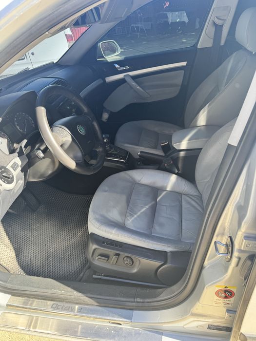 Skoda octavia A5 1.9 TDI Laurin&Klement