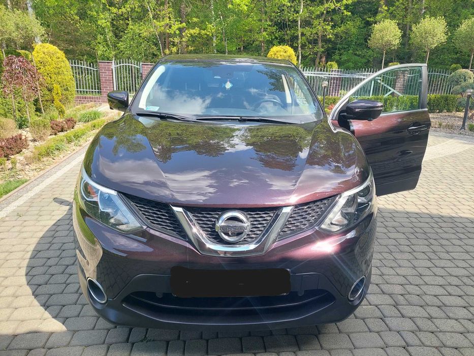 Nissan Qashqai n connect 2016 1.2 benzyna