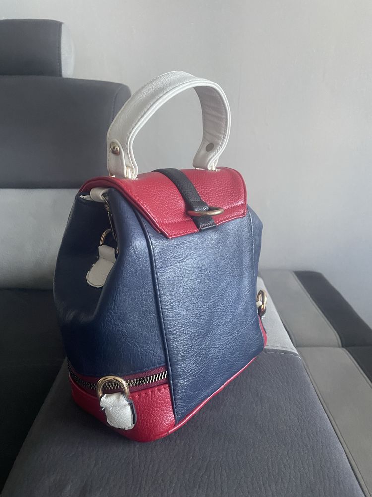 Torebka/plecak znanej marki TOMMY HILFIGER
