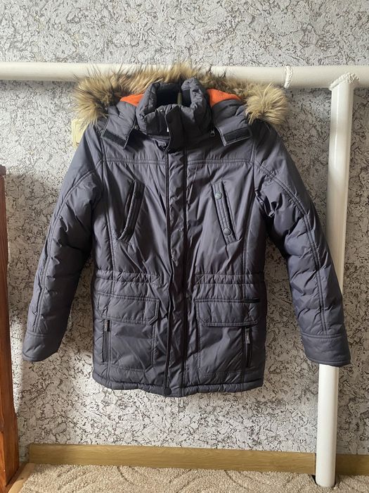Куртка зимова в дуже хорошому стані