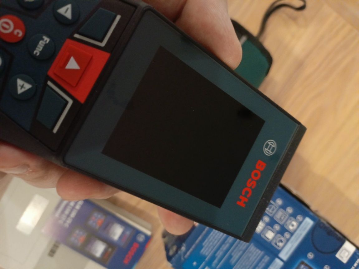 Nowy dalmierz laserowy Bosch GLM 100-25 C Professional