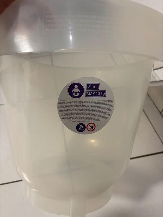 Banheira (e balde) para banho de bébé com suporte único (como novo)