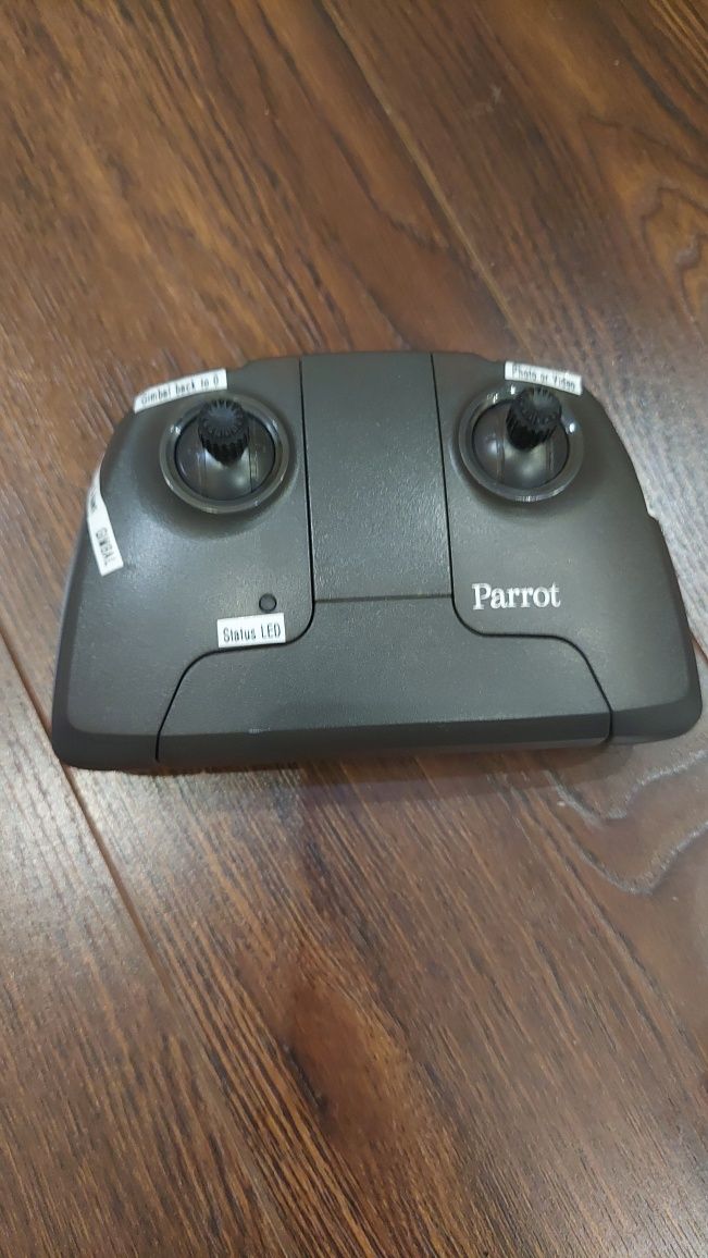 Parrot Anafi 4k  Fpv дрон з додатковим пультом та батареями