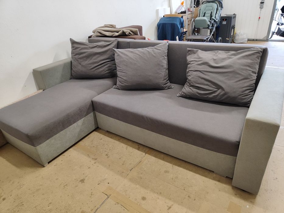 Диван кутовий сірий