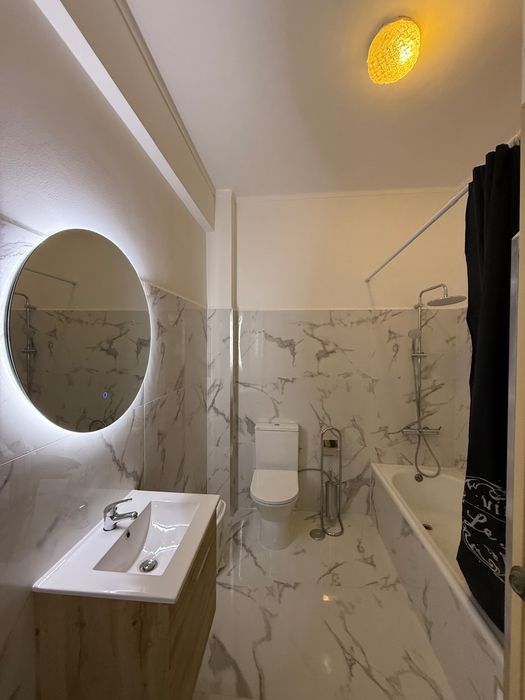 Quarto para casal com varanda em forte da casa