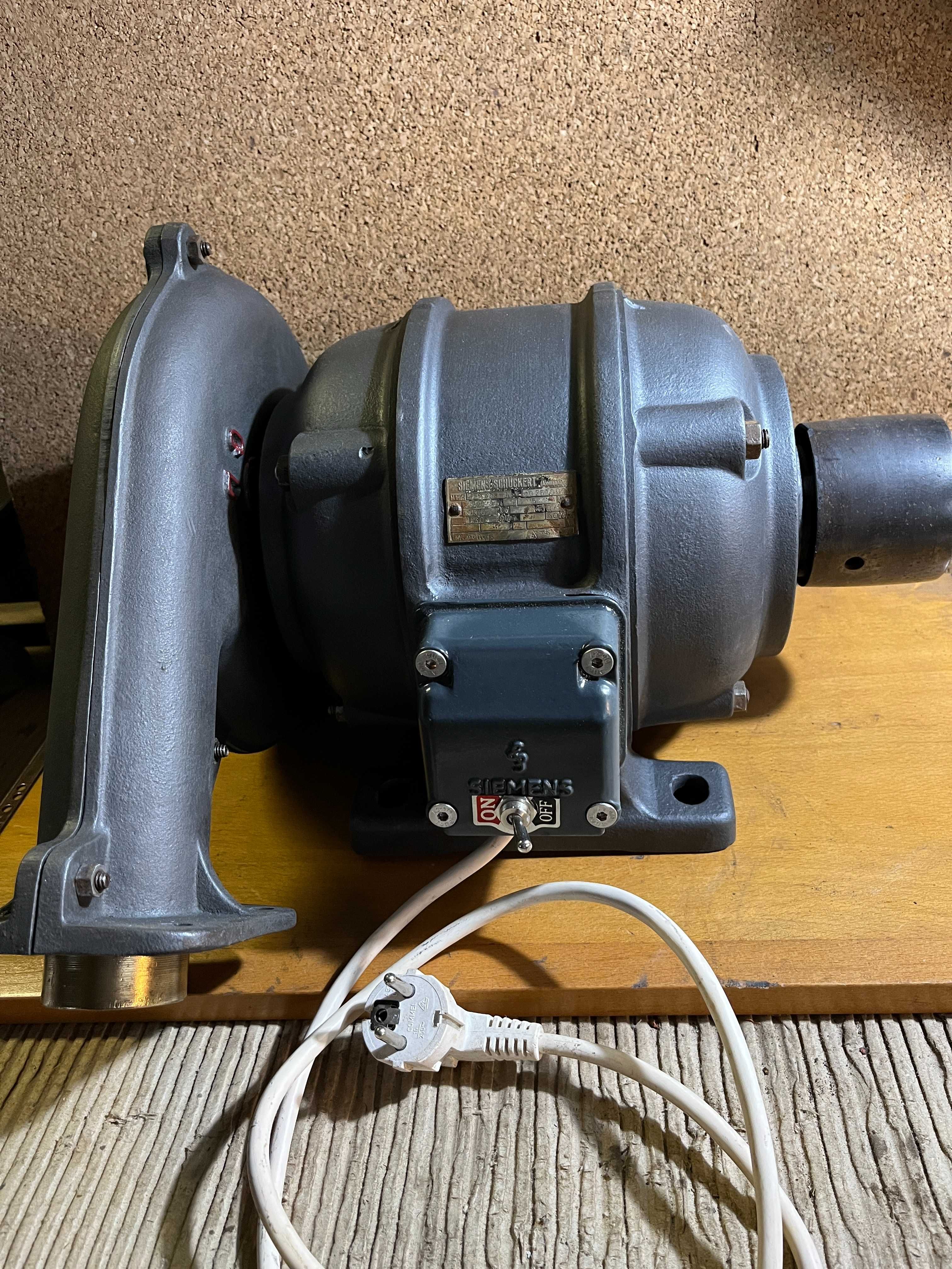 Ventilador forja OLIVA com motor SIEMENS + esmeril + correia