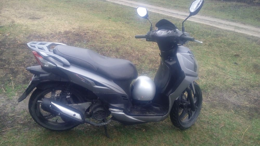 Продам скутер Symphony SR150 в хорошем состоянии