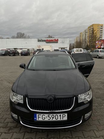 Samohod skoda superb