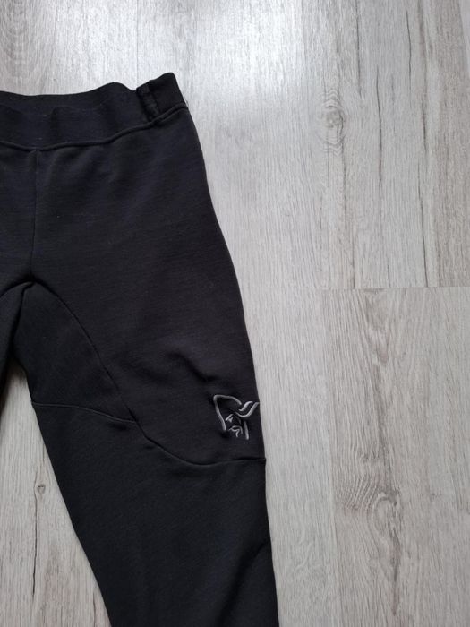 Legginsy spodnie trekkingowe biegowe norrona M