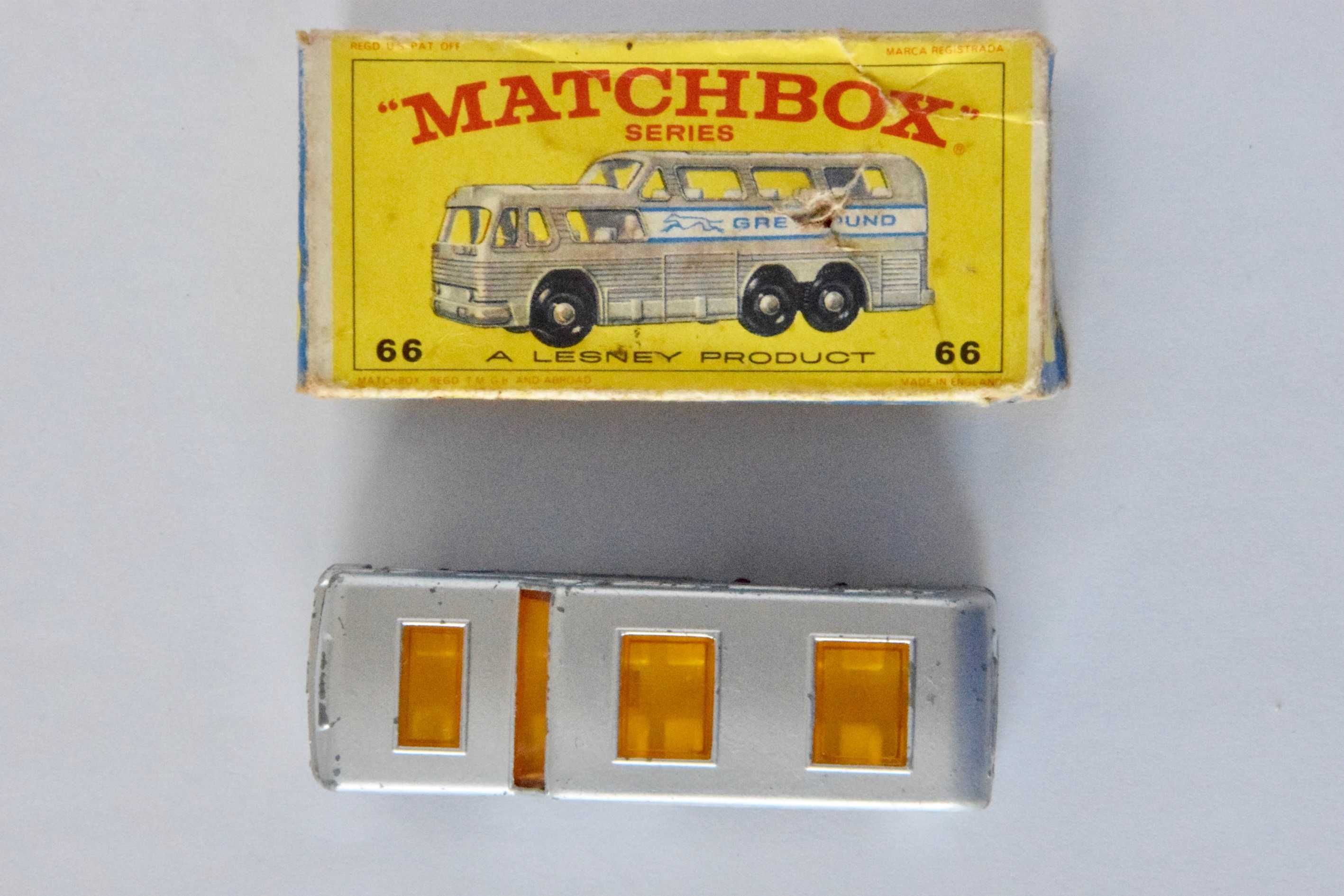 Matchbox 66 Greyhound Coach com caixa original