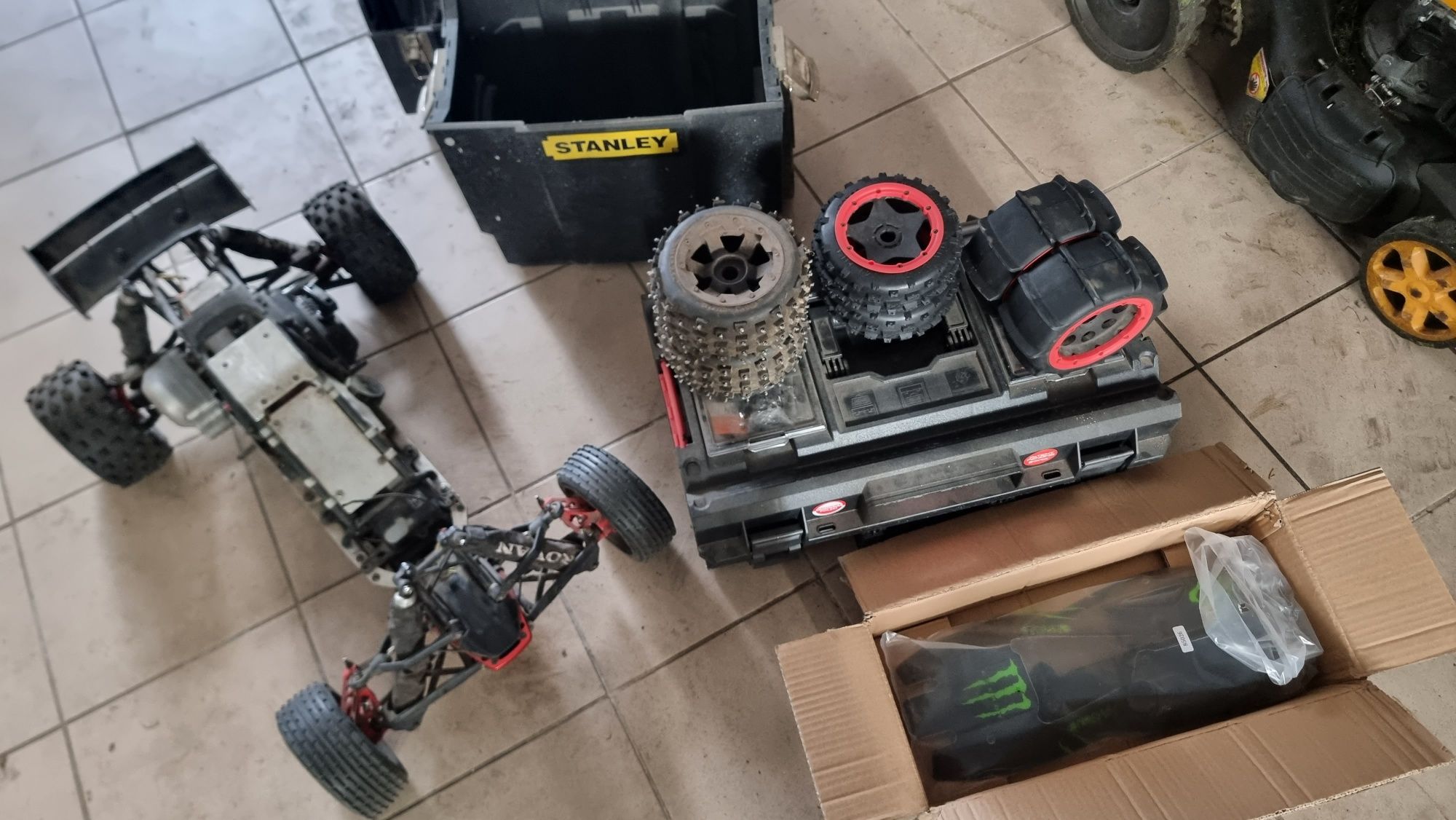 HPI Baja 5b spalinowa dużo dodatków