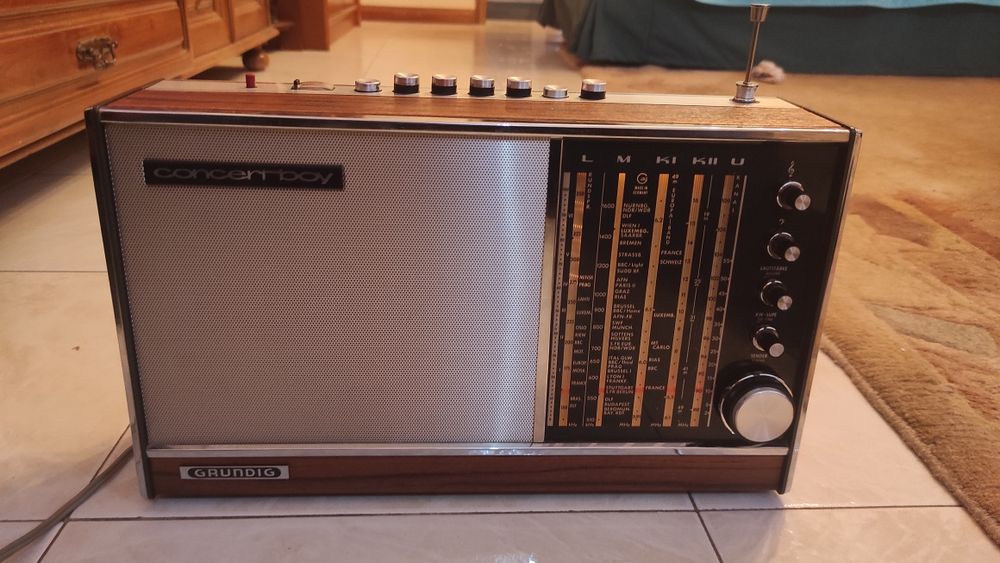 Radio vintage Grundig Concert Boy 208
