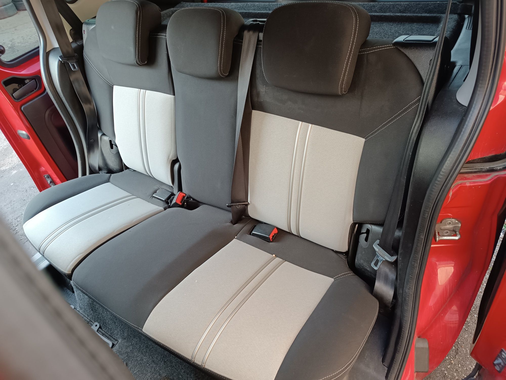 Fiat Qubo Fiorino - Fotele przód Kanapa tył kpl. ładne EUR