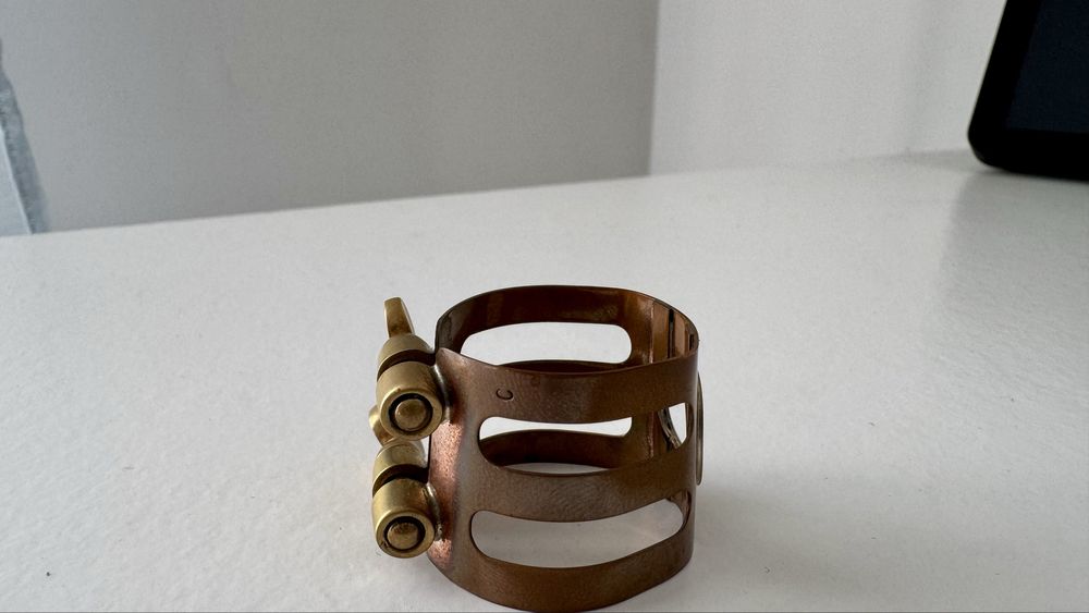 Vendo bracadeira para clarinete Bb Ishimori cobre
