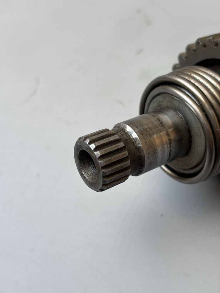 Wałek Kopnika Kopka Kick Starter Rozrusznik SUZUKI TS125
