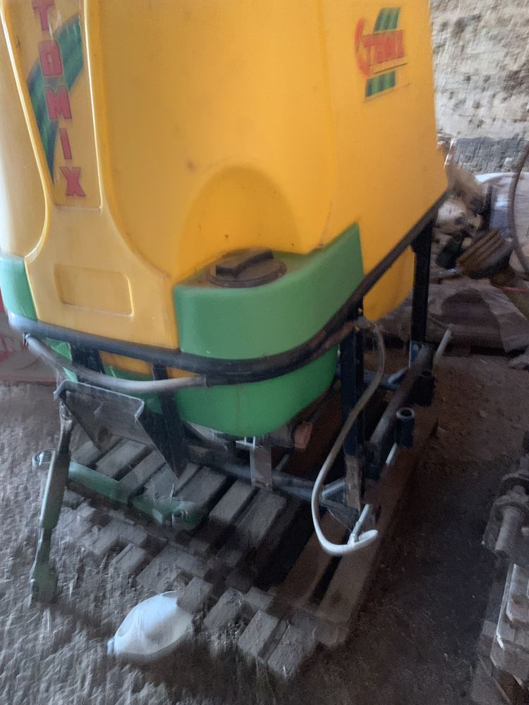 Tomix 800 L com barras de deservagem