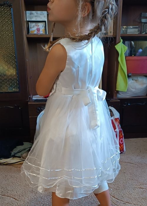 Три сукні для дівчинки 5-7 років