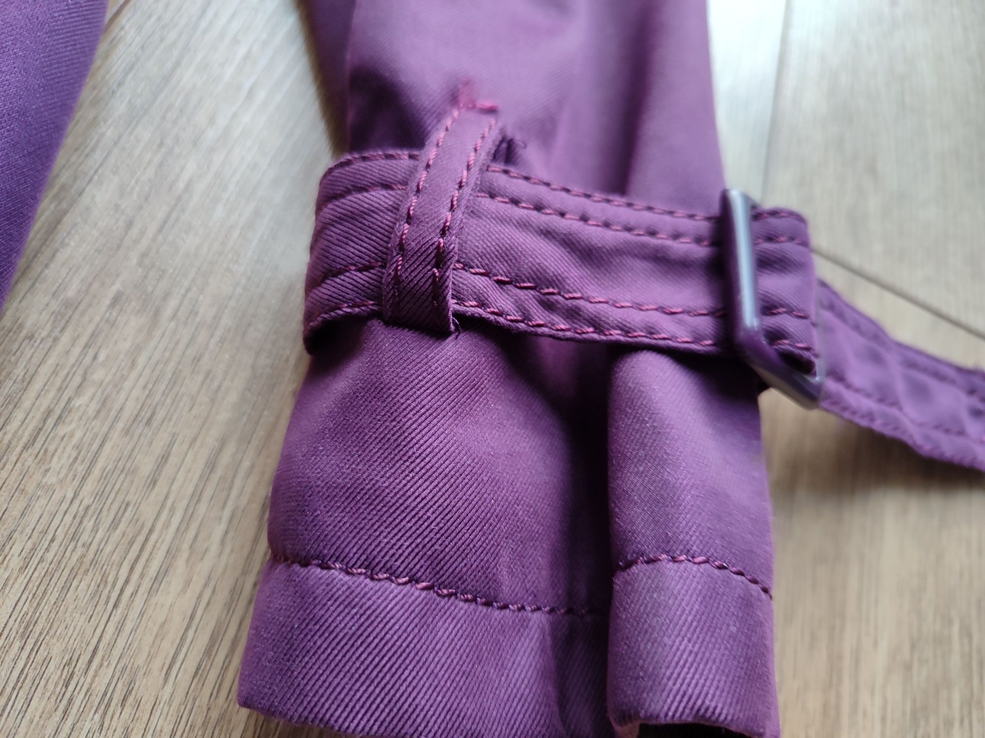 Wiosenny fioletowy płaszcz 36 S Chic & Jeune wiązany trencz