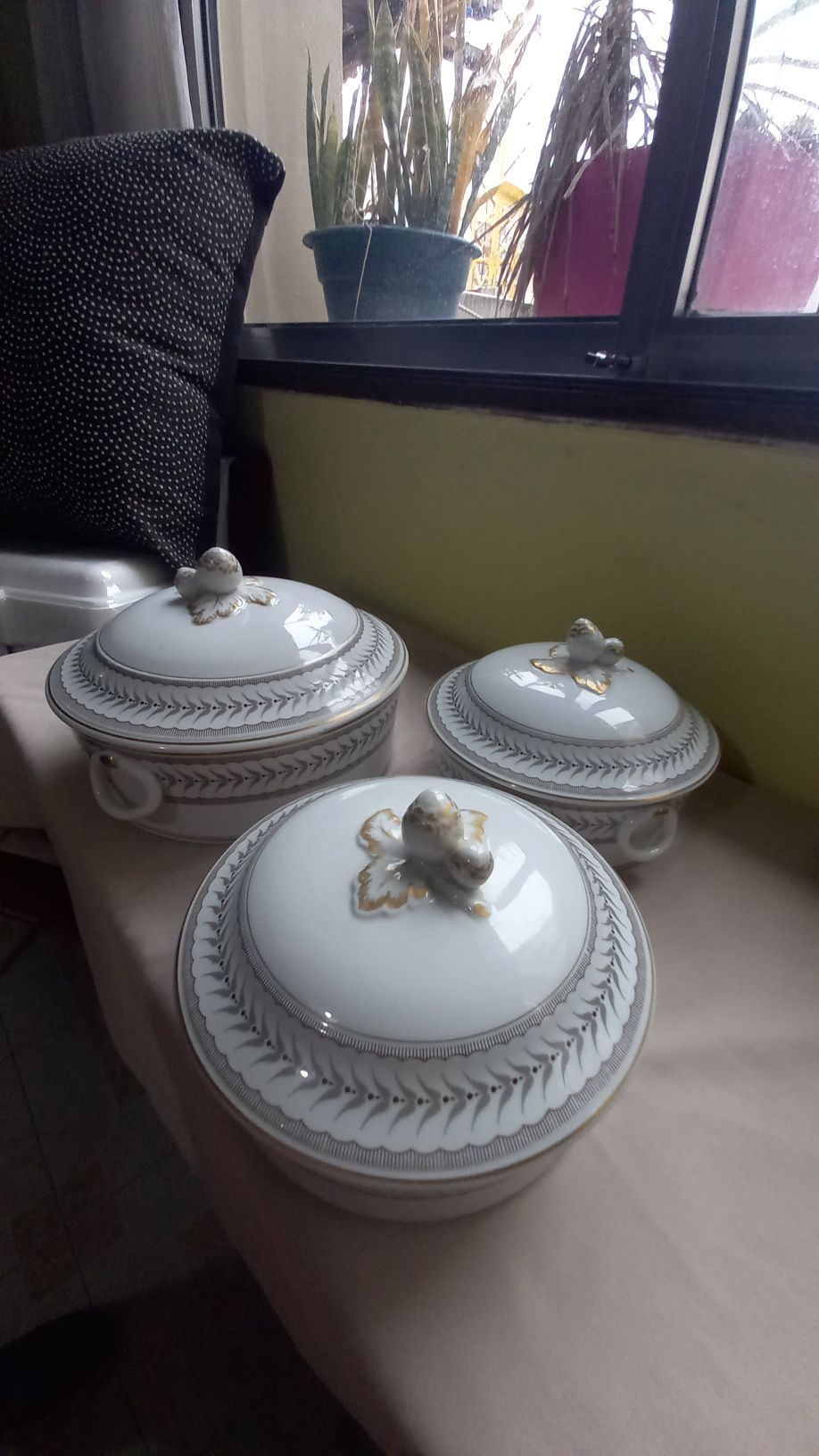 Terrinas em porcelana Vista Alegre
