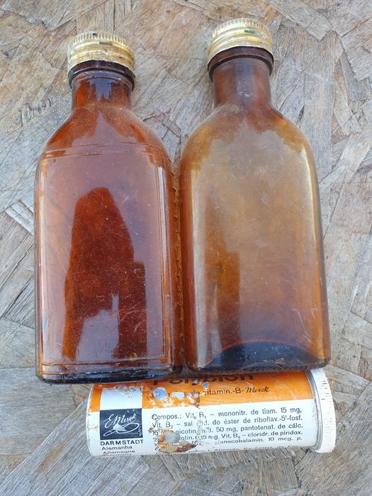 Frascos antigos diversos