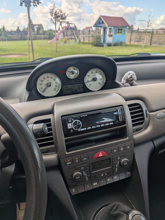 Lancia ypsilon 2004
