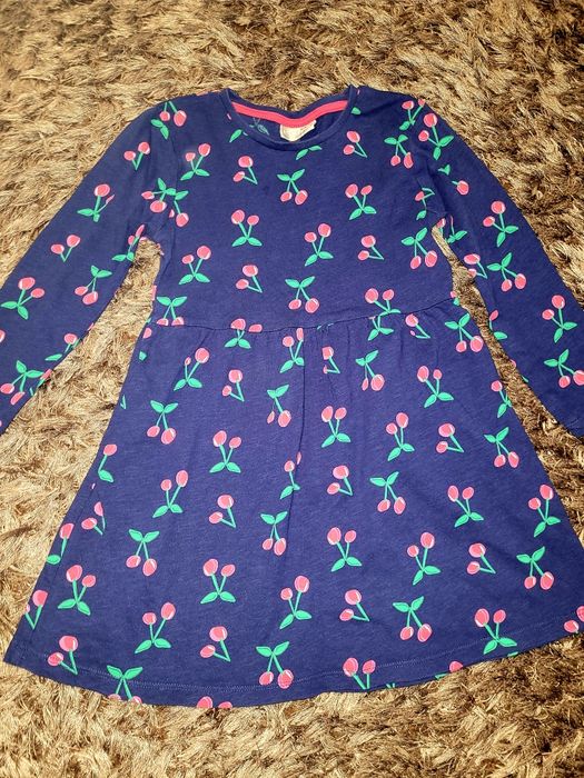 sukienka z długim rękawem