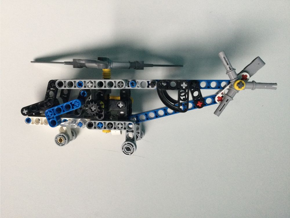 Lego Technic 42020 helikopter ratunkowy + instrukcja + gratis