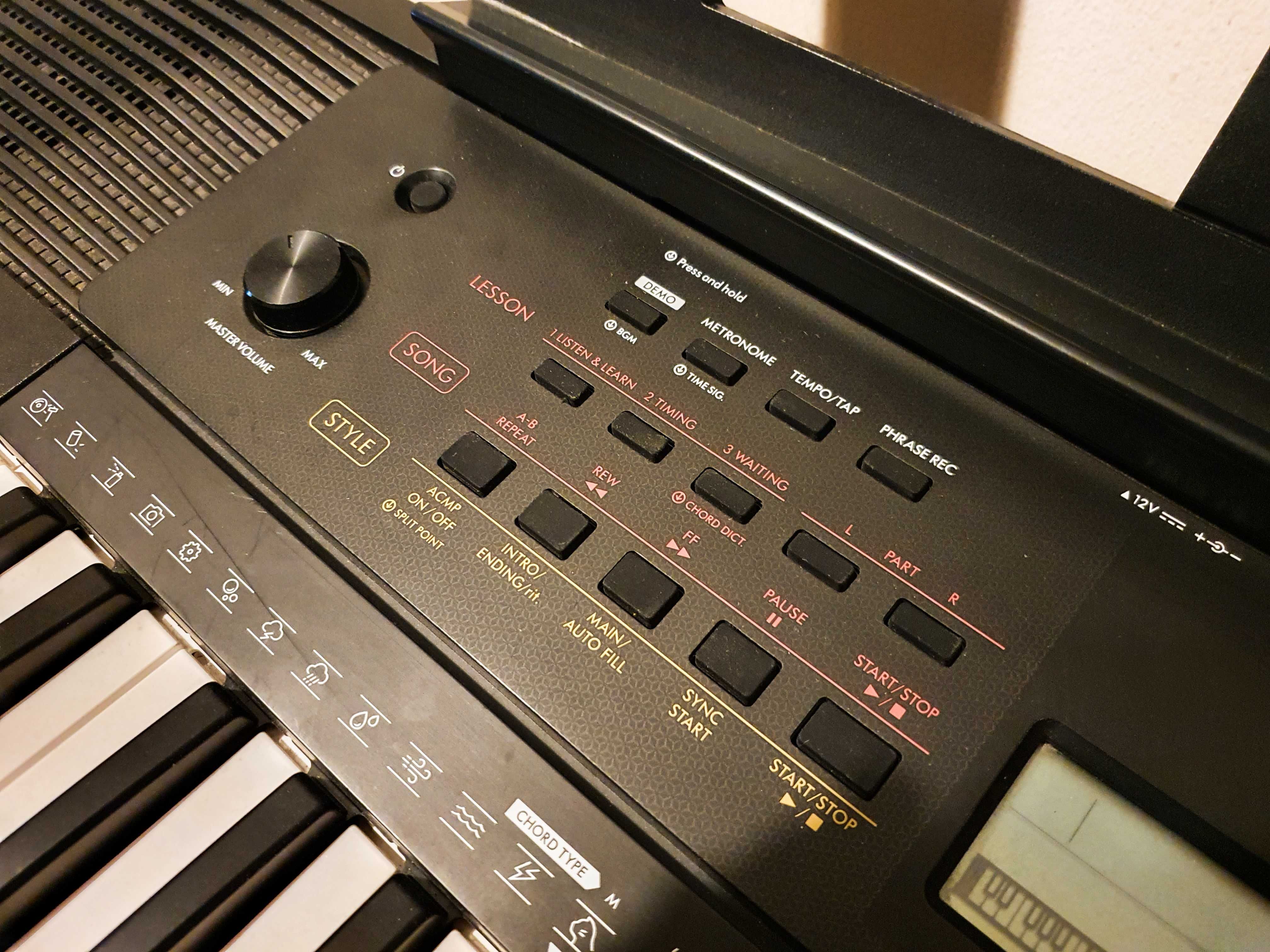 Yamaha PSR-E273 – keyboard dla początkujących i średnio zaawansowanych