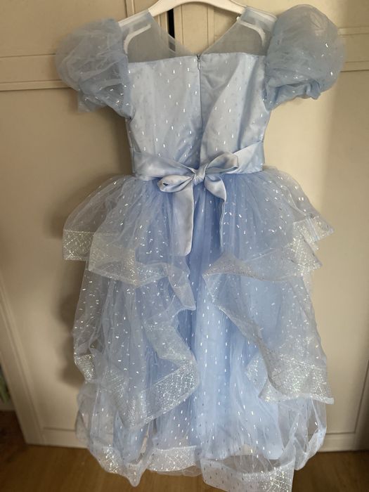 Sprzedam sukienkę na bal 104-110 Księżniczka/Kopciuszek