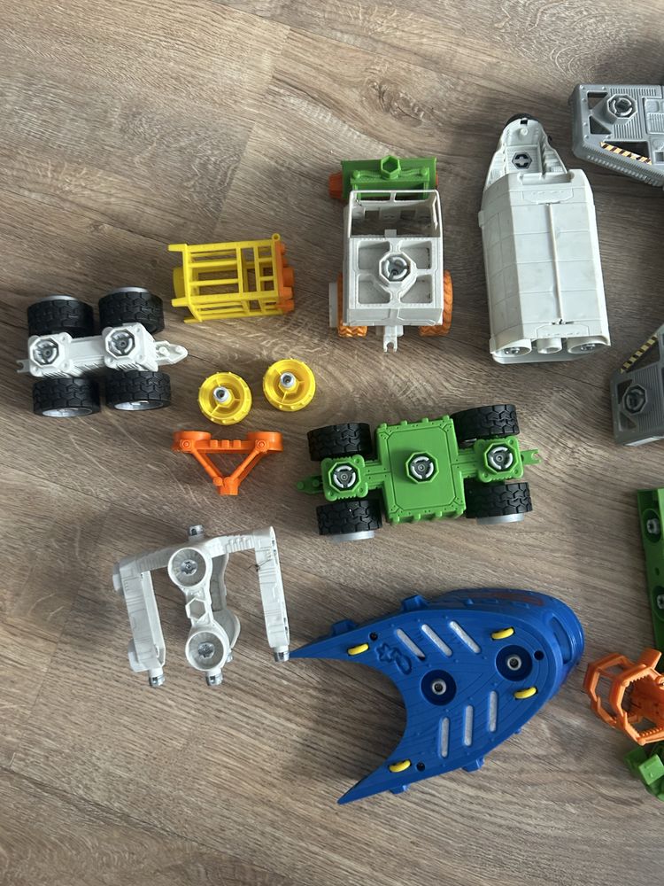 Zestaw elementow Matchbox do skladania pojazdow
