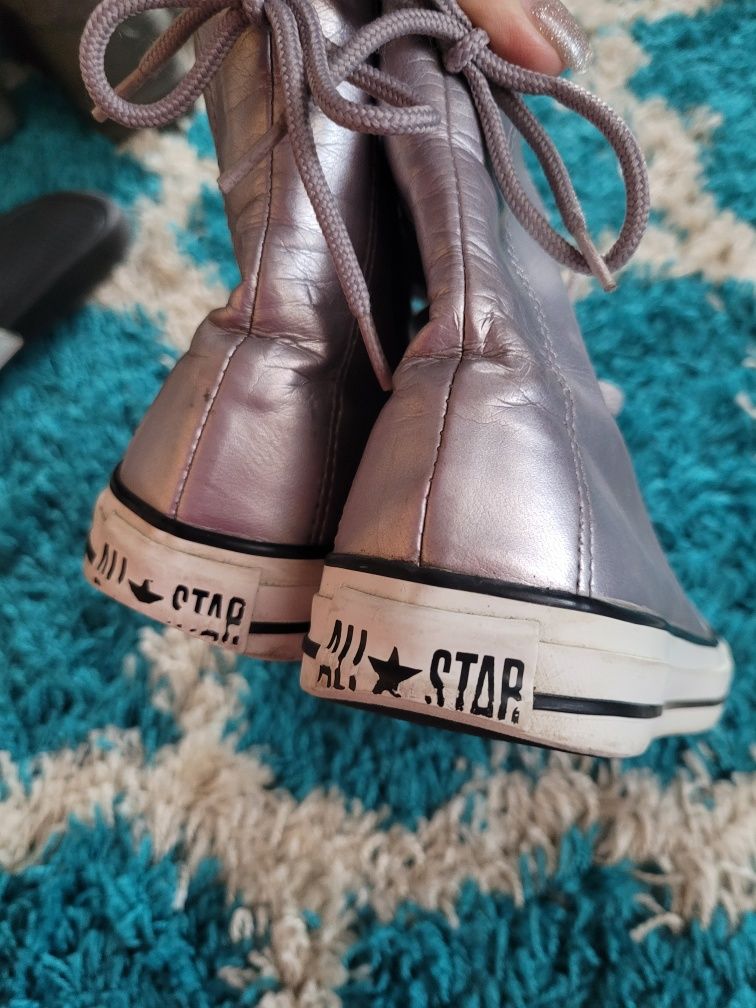 Świetne trampki damskie firmy Converse