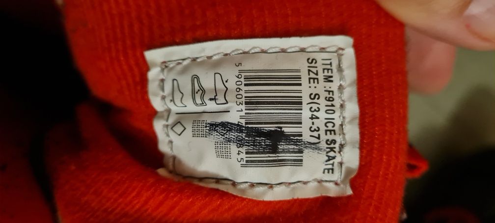 Łyżwy dziecięce w rozm. S (34-37)