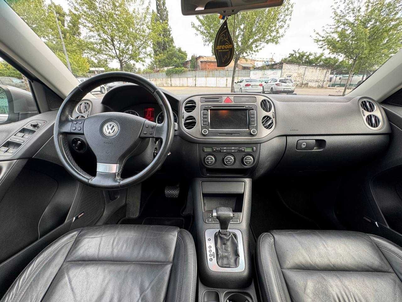 Volkswagen Tiguan 2008 Фольцваген Тигуан автомат панорама