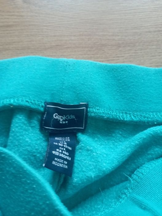 Spodnie dresowe 134 rozmiar