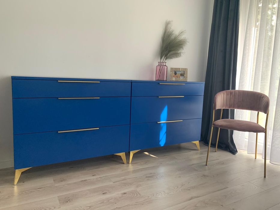 Komody granatowe