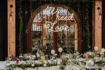 Ledon All you need is love, napis led, neon