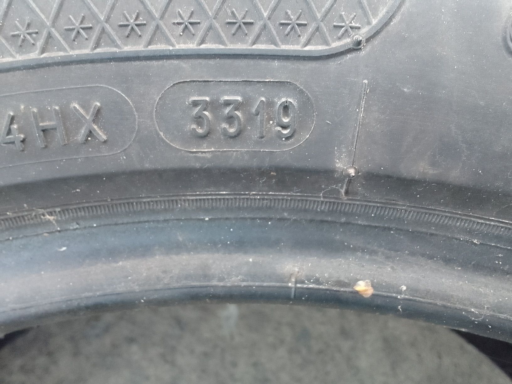 Cena za 4 Opony zimowe 235/55r17 KLEBER 2019r