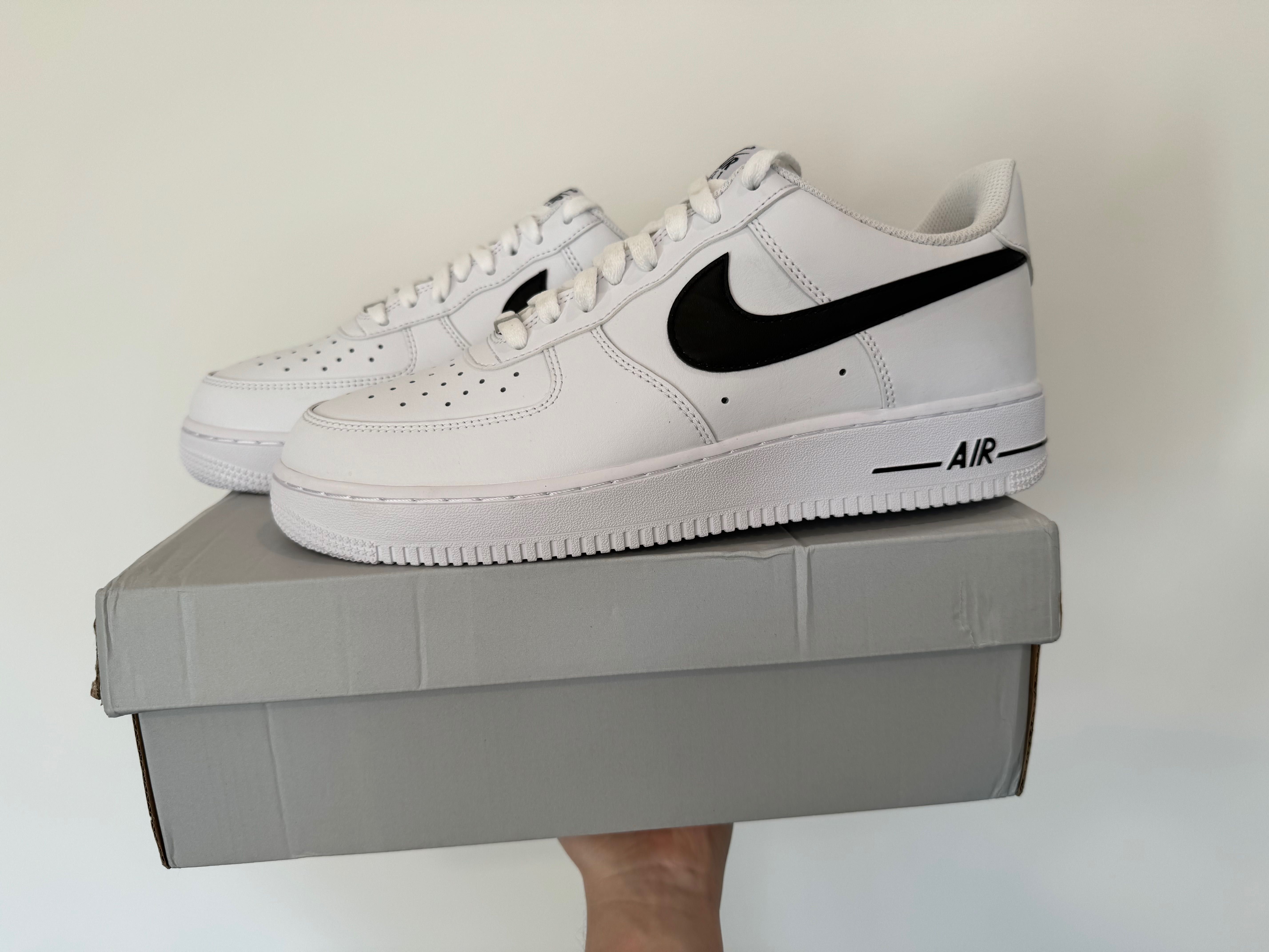 Buty Nike Air Force 1 Low '07 White Black r. 45